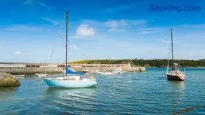 Bryn Teg - Image 2