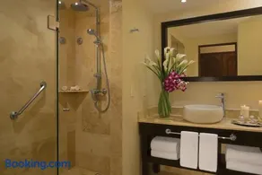 Junior Suite Ocean View Villa La Valencia - Image 5