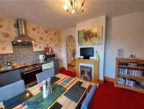 Suite style Apartment near Lyme Regis with Kitchen, Dining area, Settee Sofabed - Kingsize Bed with Double Bath & Shower En-Suite - Stunning Countryside Views - Free WiFi & Parking - Tea Room opposite serving local produce - Image 3