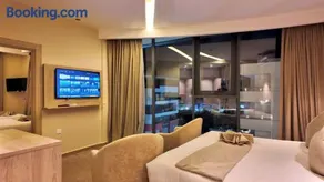 Twins Boutique Hotel - Image 5