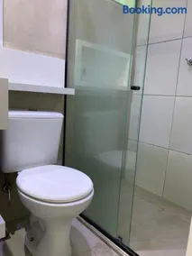 Suíte aconchegante-localização privilegiada - Image 4