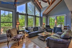 Blue Ridge Retreat - Image 1