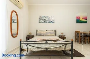 Central Cozy Apartment - Image 1