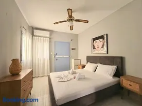 Costa Beach Front Apartment in Pefkochori - Image 4