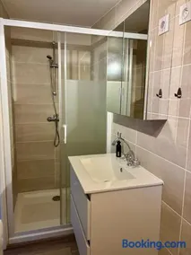 F2 apartment, quiet and serene place - Image 4