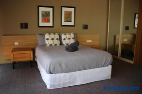 Nautilus Beach Apartment 109 - Image 5