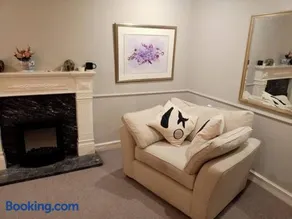Lotus House - Image 1