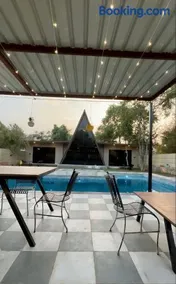 The triangle haven escape - Image 5