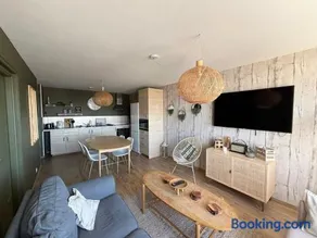 Vue imprenable sur Reims, 4 suites privatives - Image 2