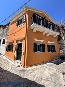 To Moulari - Image 1