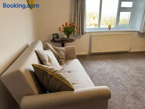 Mulberry Lawn Apartments - Image 1