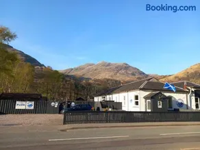 Leven and Linnhe Apartments, West Highland Way Holidays - Image 1