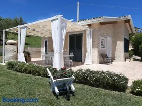 Tre Laghi Countryhouse Cottage with pool,views - Image 4