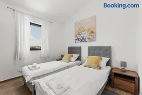 Grivičić Apartment B - Image 3
