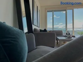 MJOS TOWER - Balcony Suite with lake view - Image 3