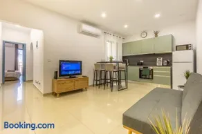 2-Bedroom Apartment in Central Msida, Easy Access to Valletta - Image 2