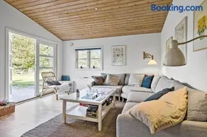 1467-Aakirkeby-Boesparken-8 - Image 2