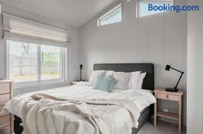 Hilltop Ocean House with Private Beach & Sunset - Image 2
