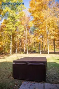 Sugar Creek Stay - Image 3