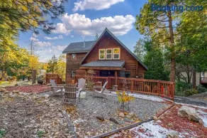 Cozy Cabin with Hot Tub-AC-Lake Access-Fire Pit-EV-BBQ-Fire Pit - Image 1