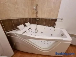 LES ORRES 1800 Appartement 4 p JACUZZI balnéo privé Vue piste piscine résidence - Image 2