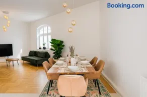 Denkmalgeschützte große Boheme Altbauwohnung in Citylage - Image 2