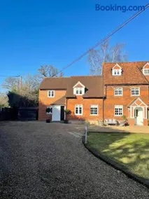 Mimosa Cottage - Image 1