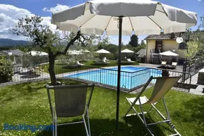 Camera privata con terrazza, giardino e piscina - Image 3