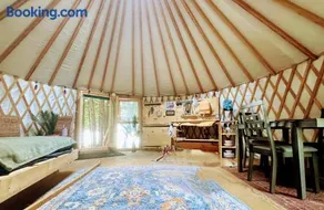 Waterfront CedarGrove Yurt-Glamp - Image 2