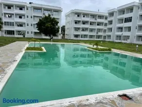Cozy Coastal Getaway - Short walk to the beach - Image 5