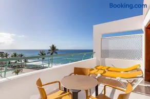 Playa Delphin 302 - Image 1