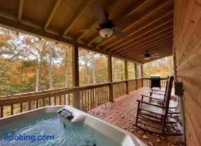 Hikers Hideaway Cabin, Hot Tub, Fireplace, Nature, Pets - Image 1