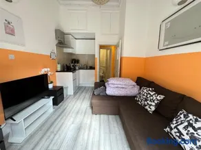 Central, Affordable and fashion flat for 4 people with breakfast close to Notting Hill Zone 1 - Image 2