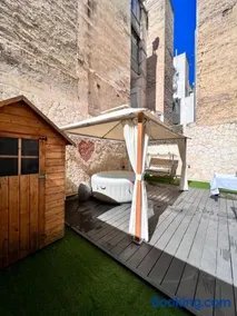 Lady Luxury Apartment - Image 2