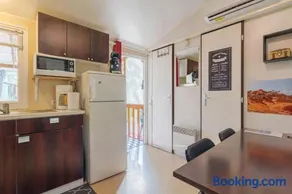 Wohnwagen 'Mobil-home' mit Gemeinschaftspool, privater Terrasse und Klimaanlage - Image 4