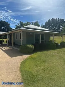 Glen Waverly Farmstay - Image 4