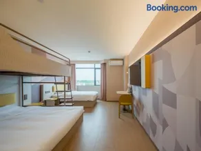 Hanting Express Hotel Shanghai International Tourism and Resorts Zone - Image 4