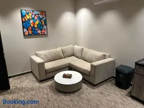 شقق ثري ستار للشقق المخدومة 4 - Image 5
