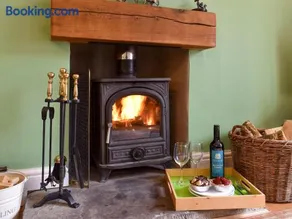 Coach House Cottage - Image 2