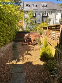 Elegant Riverside Cottage With Free Parking - Image 3