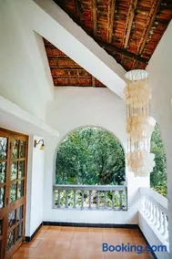 Villa Vienna, Luxury Vintage Pool Villa, Parra, North Goa - Image 3
