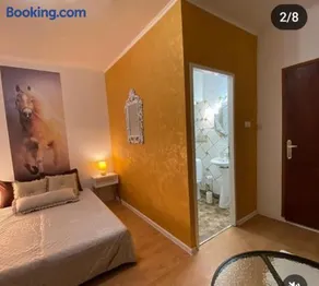 Golden room - Image 3
