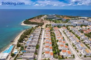 Sunny Resort Apartment with Seaview 1163 - Image 5