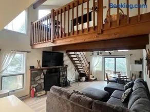 Hunter Mountain Slope Side Home - Image 1