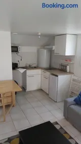 Appartement confortable et fonctionnel - Rickhoss Home - Image 2