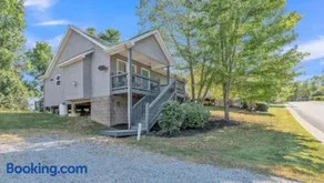 Whiskey River Lake Retreat - Image 2