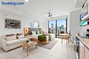 Suite at downtown Miami residences - Great view 30th floor - Image 2