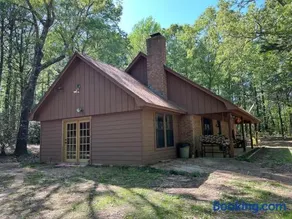Priv Hidden retreat ATV trails spa fishing outdoor activities - Image 2