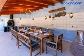 Spacious Villa Santa Fe - private pool, big garden and A/C close to Sitges - Image 3