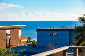 Ocean Views Walk to the Beach with King Suite - Image 3